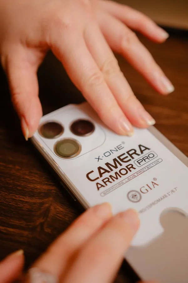 Embalagem da Camera Armor PRO com selo GIA